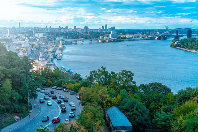 river-6824576_640